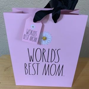 Rae Dunn Worlds Best Mom gift bag and card